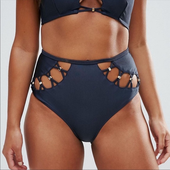 Beautiful High waist swimsuit - Picture 3 of 4